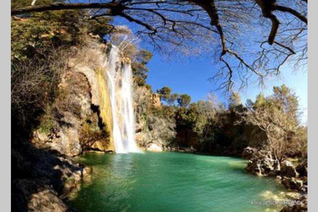 Gite Provencal Independant Avec Piscine Chauffee : Le Suy Bien Flayosc Exterior foto