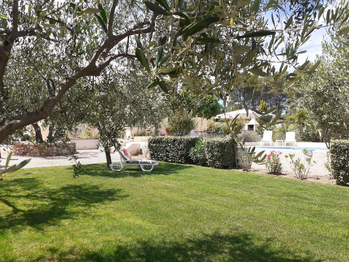Gite Provencal Independant Avec Piscine Chauffee : Le Suy Bien Flayosc Exterior foto